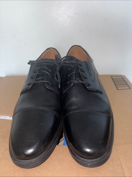 Clarks Black Leather Cap-Toe Oxfords size 10M main image 5
